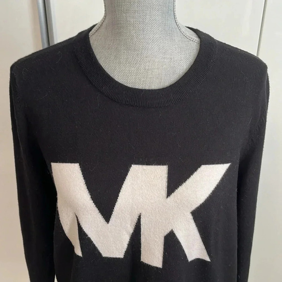 MICHAEL KORS Graphic Crew Neck Sweater, Size  L - Picture 2 of 9